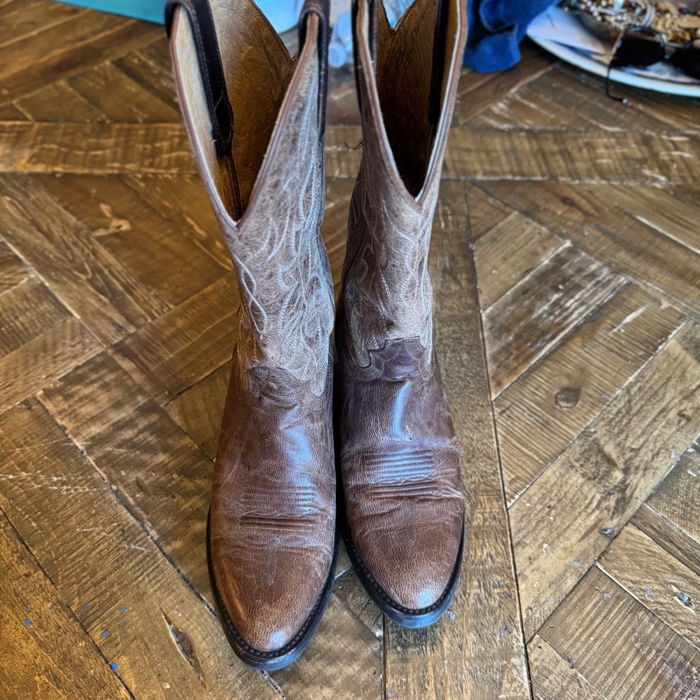 Brown woman’s Shyanne western boots